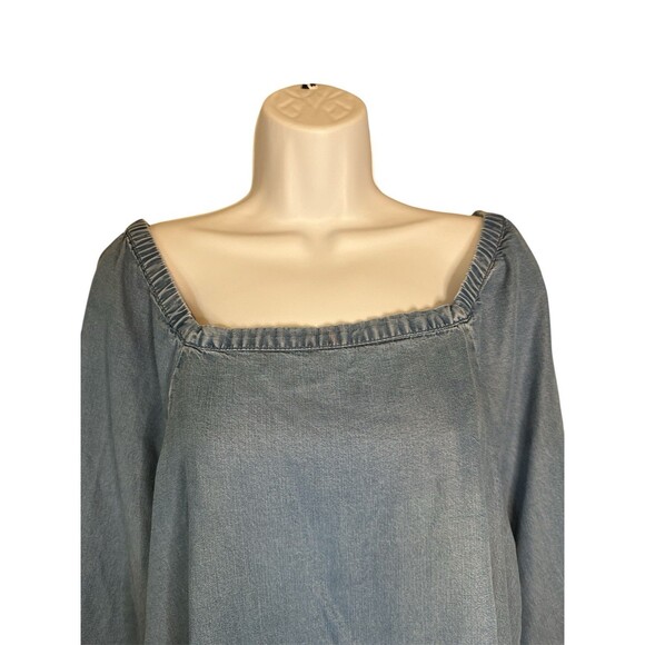Liz Claiborne 100% Lyocell light wash denim Blouse top. Size XL Blue - Picture 4 of 7